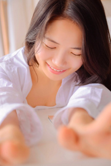 丈夫上班后的妻子在线